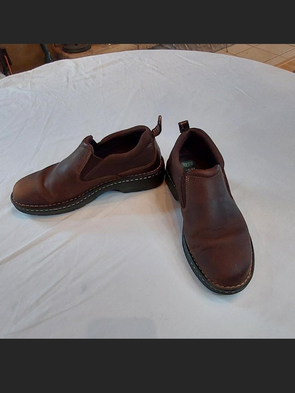 Ariat Traverse Distressed Brown Leather Slip On Shoes Womens 8 B